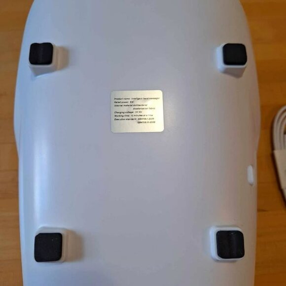 Smart hand massage Vibrating with heat, white and black - Picture 3 of 4